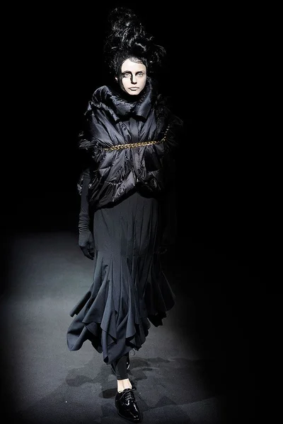 Look 35